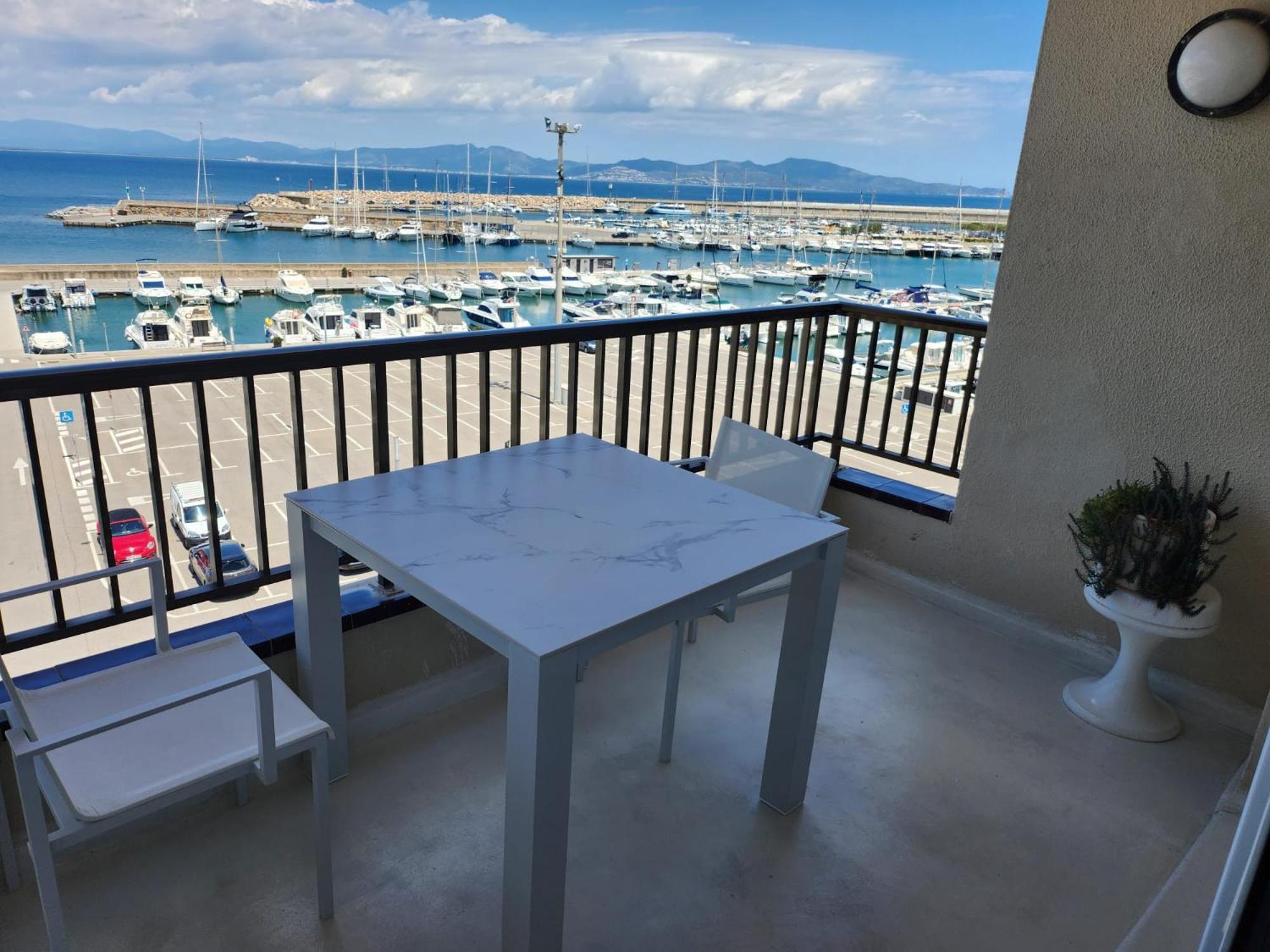 Solo Atico Guest Suites L' Escala Bagian luar foto