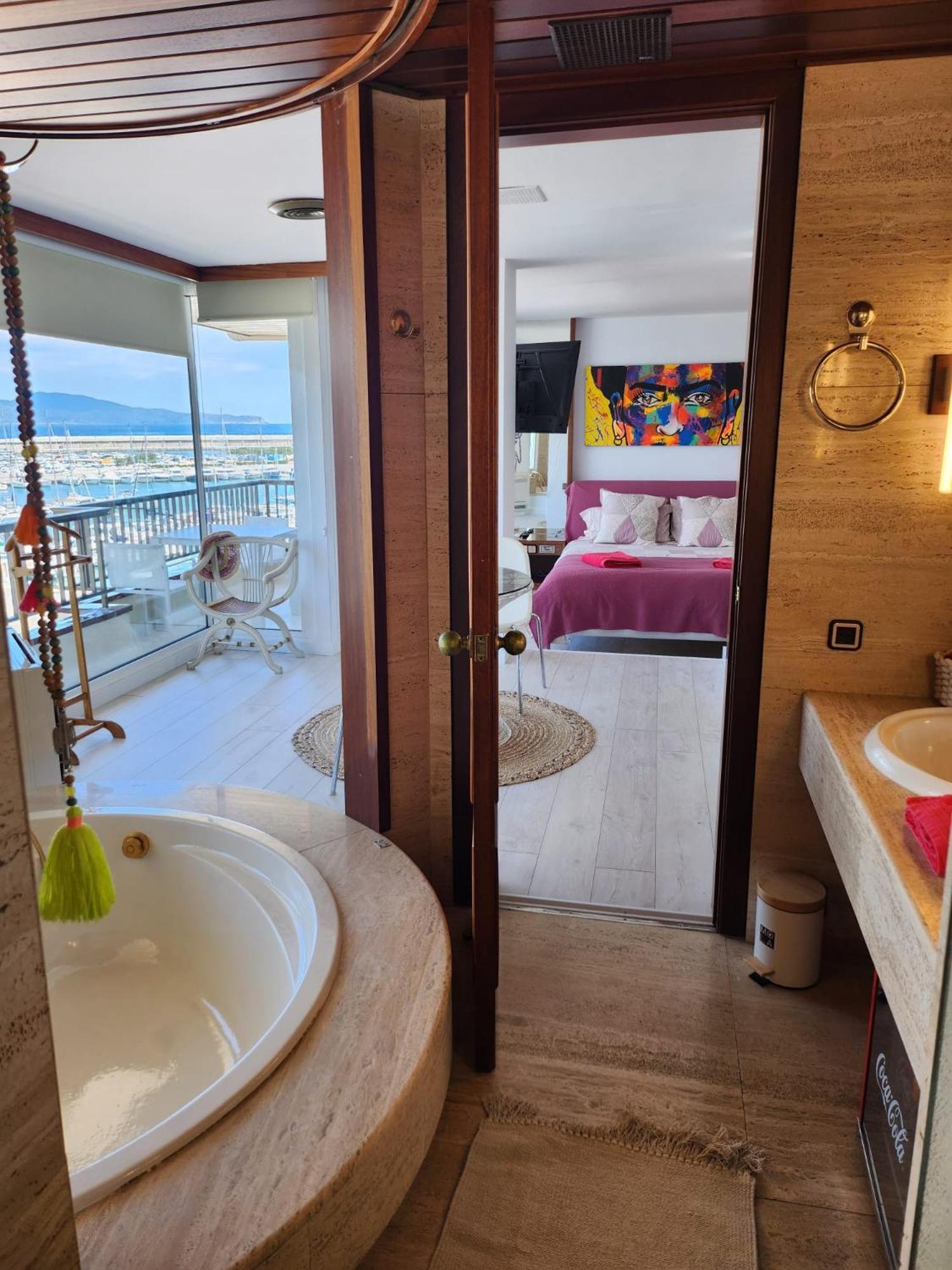 Solo Atico Guest Suites L' Escala Bagian luar foto